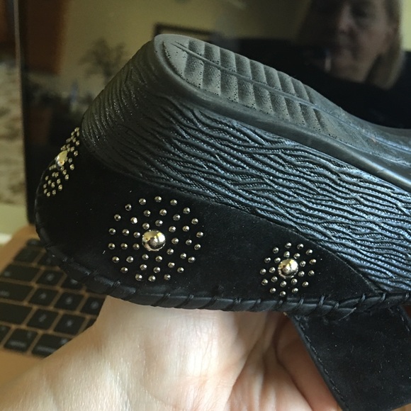 Bolero silver studded slip in wedge sandal by Summer Rio - Picture 5 of 6